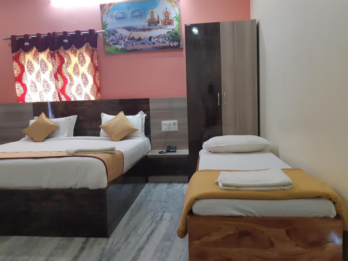 Devansh Bhanu Residency Dbr Srikalahasti Exterior foto