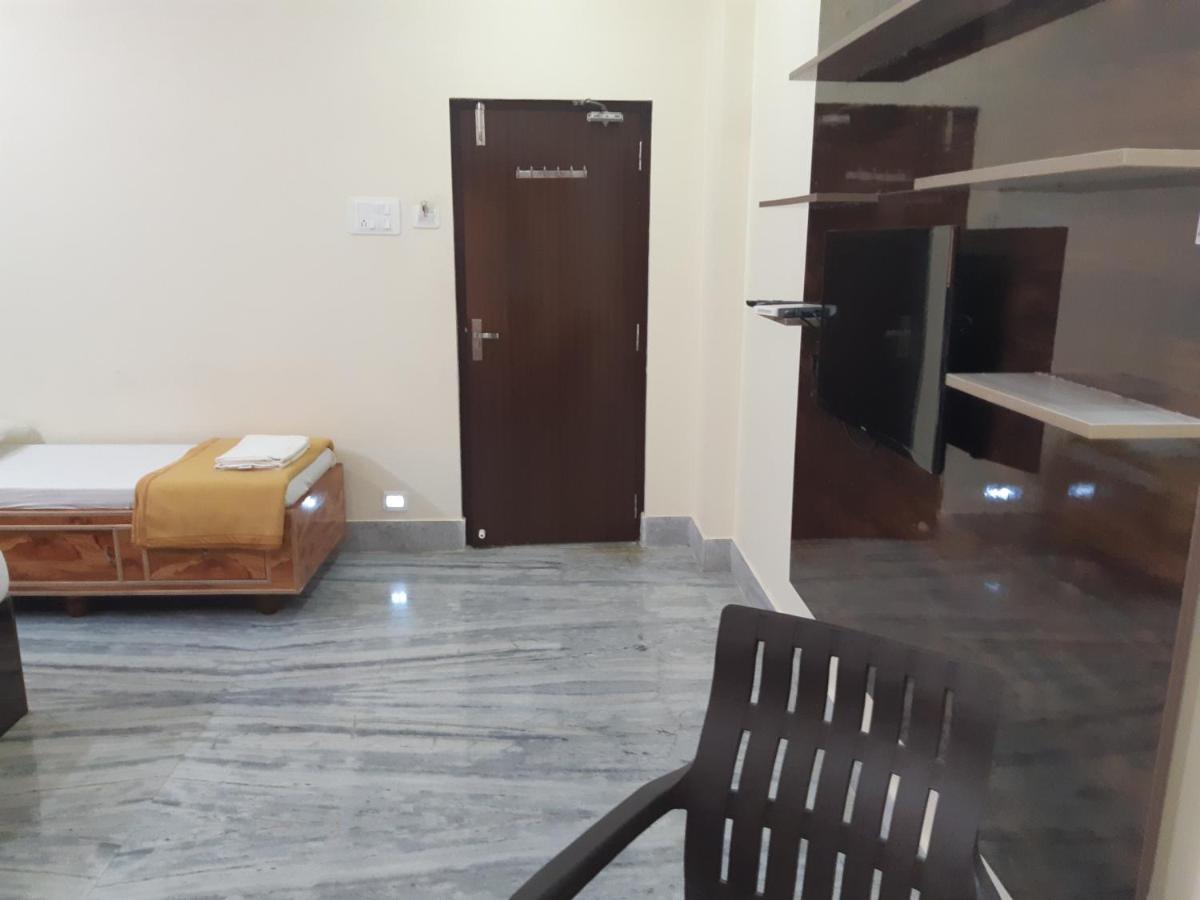 Devansh Bhanu Residency Dbr Srikalahasti Exterior foto